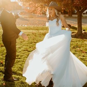 Meet your Posher, Darby